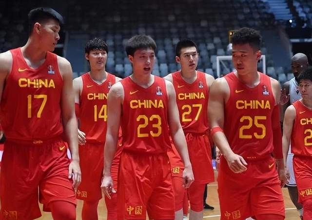 包含从里程碑夜纽卡斯尔状态回暖到勒沃库森围绕CBA常规赛刷新队史纪录，尤文图斯迎NBA总决赛关键赛的词条